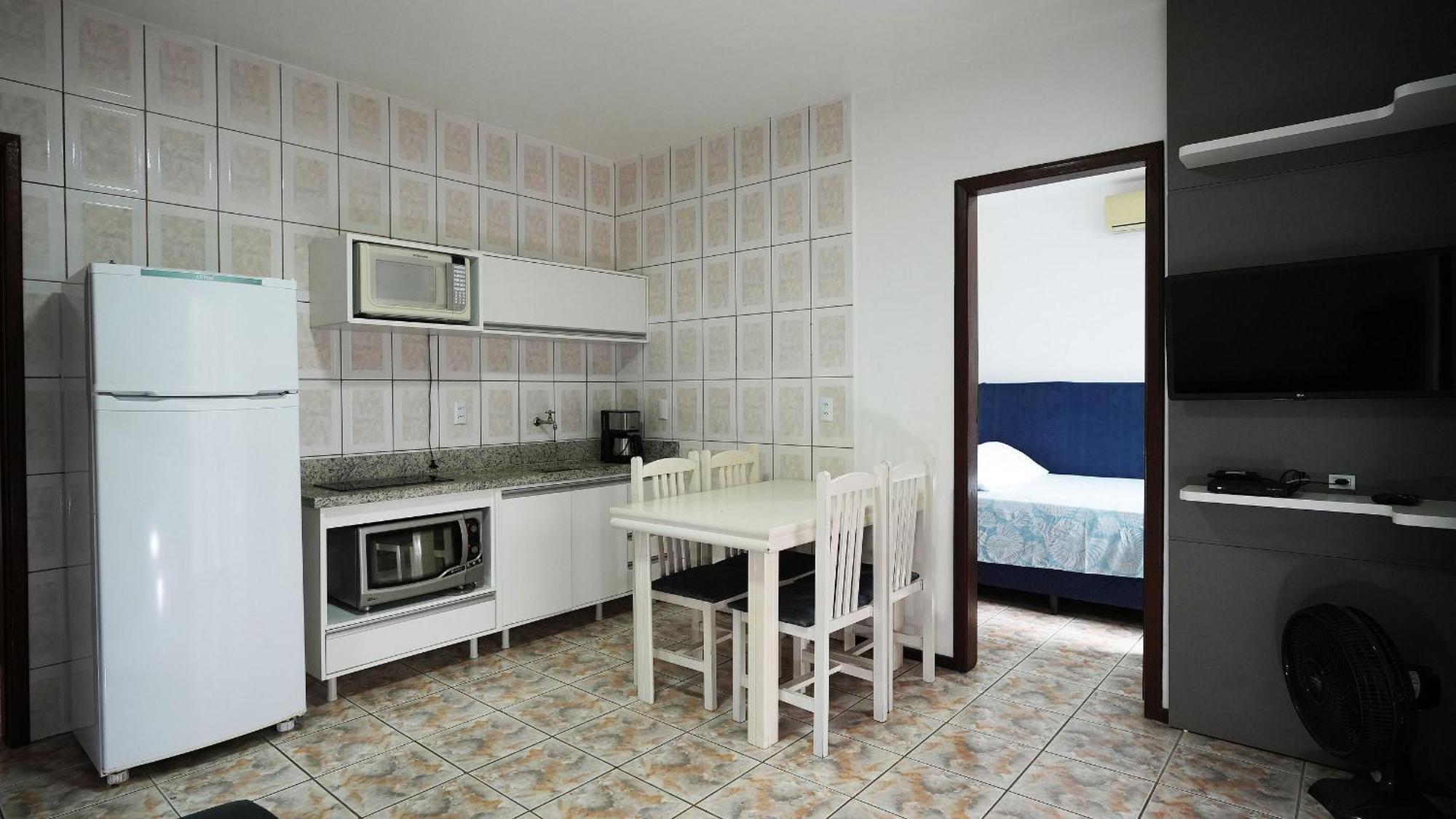 Residencial Adolfo - Mestre Naro Bombinhas Luaran gambar