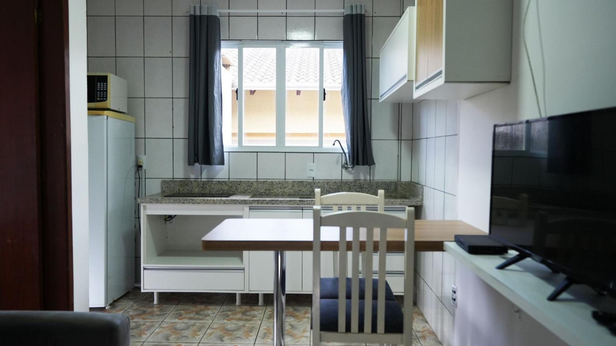 Residencial Adolfo - Mestre Naro Bombinhas Luaran gambar